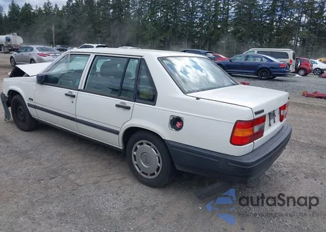 YV1JS883XR3145743